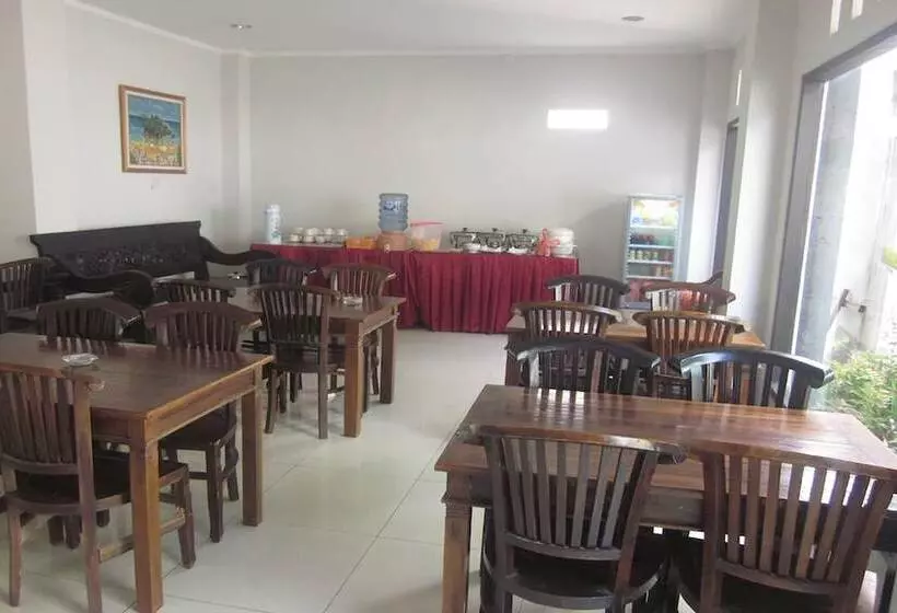ホテル Warta Dua