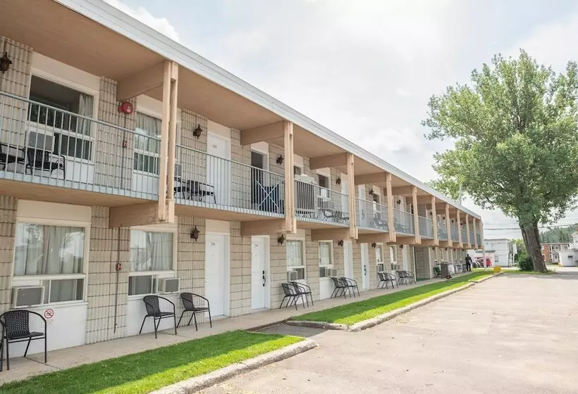 Hotelli Auberge Resto Le Parasol