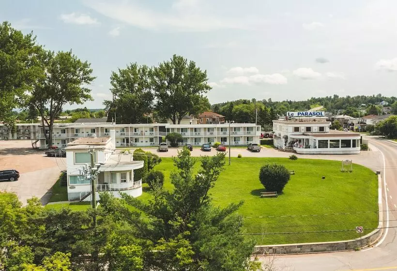 Hotelli Auberge Resto Le Parasol