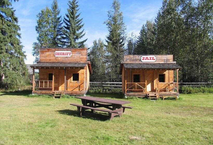 Hotel Fort Wells Gray Rustic Cabins Hostel