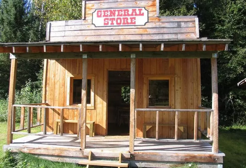 ホテル Fort Wells Gray Rustic Cabins Hostel