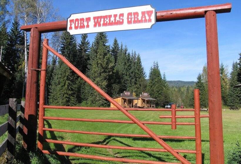 Hotel Fort Wells Gray Rustic Cabins Hostel