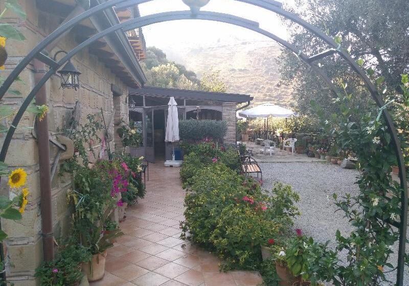 هتل روستایی L'uliveto