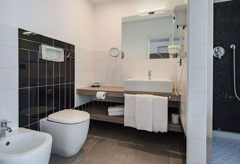 هتل Salice Resort