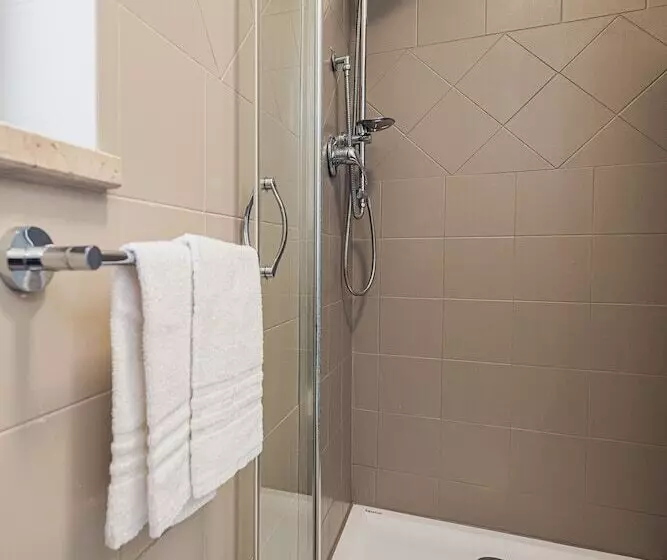 هتل Salice Resort