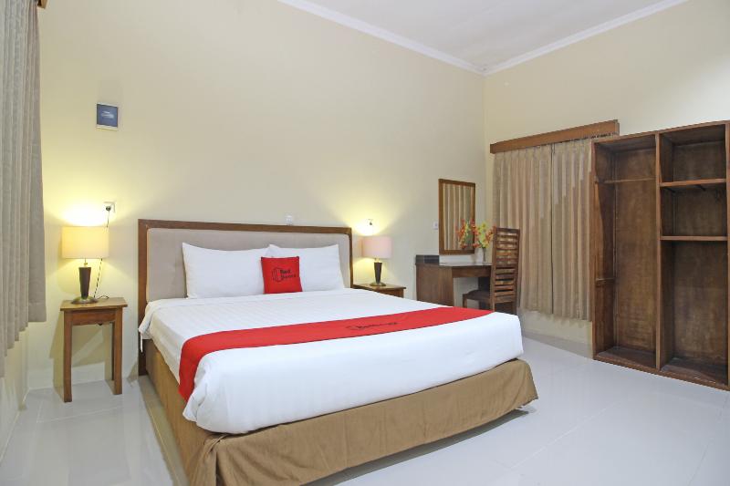 Majatalo Reddoorz Near Candi Pawon Borobudur