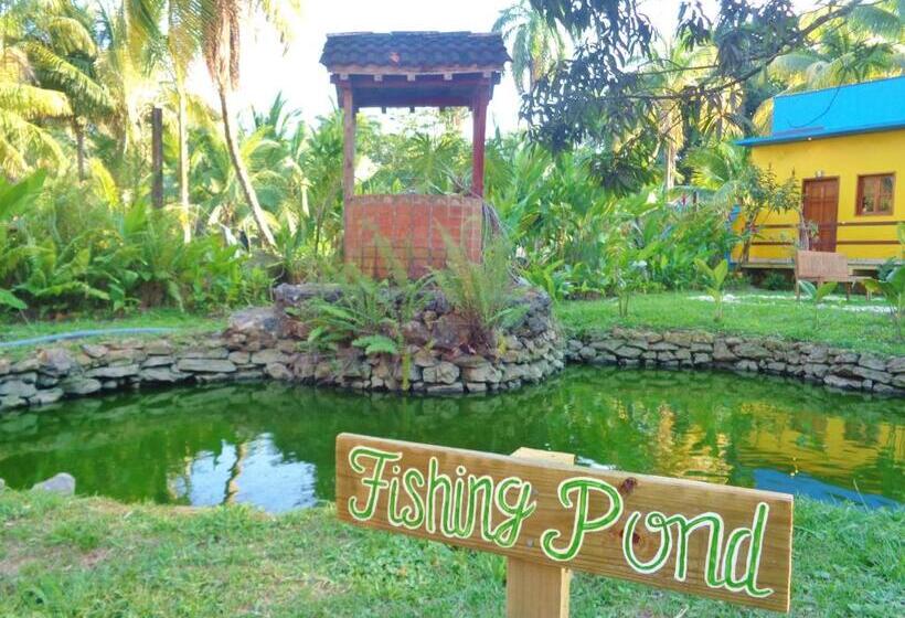 هتل Livingston Resort