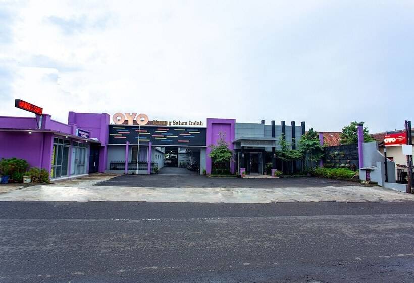 فندق Oyo 3042 Griya Karangsalam Indah