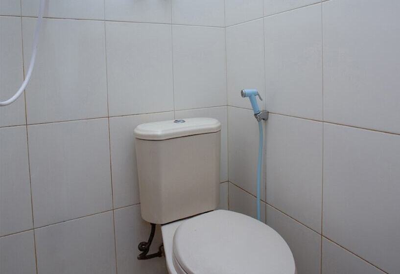 فندق Oyo 3042 Griya Karangsalam Indah