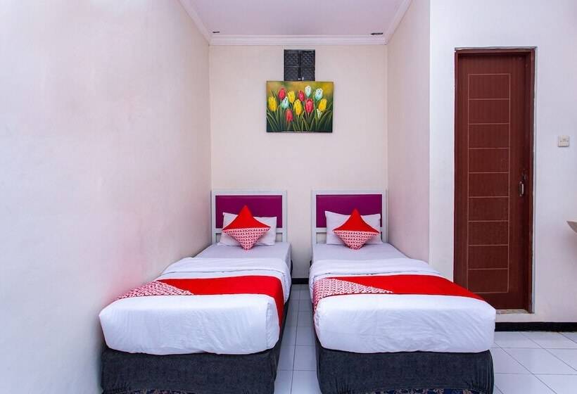 فندق Oyo 3042 Griya Karangsalam Indah