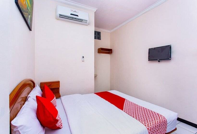 فندق Oyo 3042 Griya Karangsalam Indah