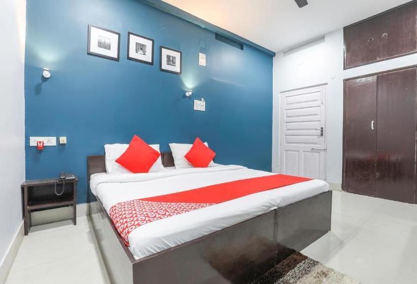 בית מלון כפרי Oyo 70445 Rianna Inn