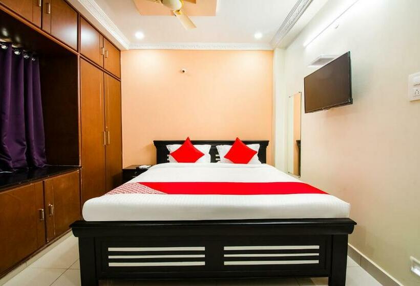 ホテル Oyo 71081 Apple Guest Rooms