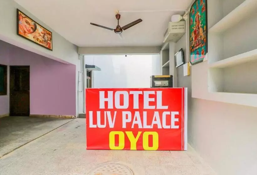 ホテル Spot On 66279 Luv Palace