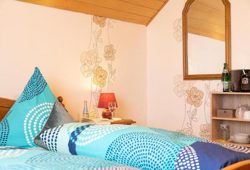 פנסיון Landhaus Heimisch Bed & Breakfast