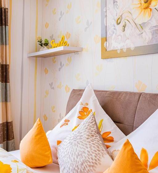 פנסיון Landhaus Heimisch Bed & Breakfast