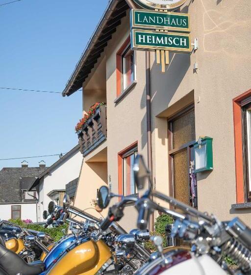 פנסיון Landhaus Heimisch Bed & Breakfast