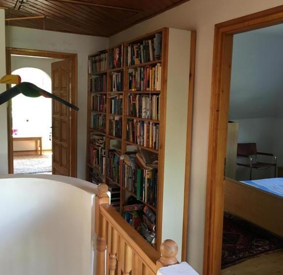 ペンション Szilvia Ház Balatonakarattya