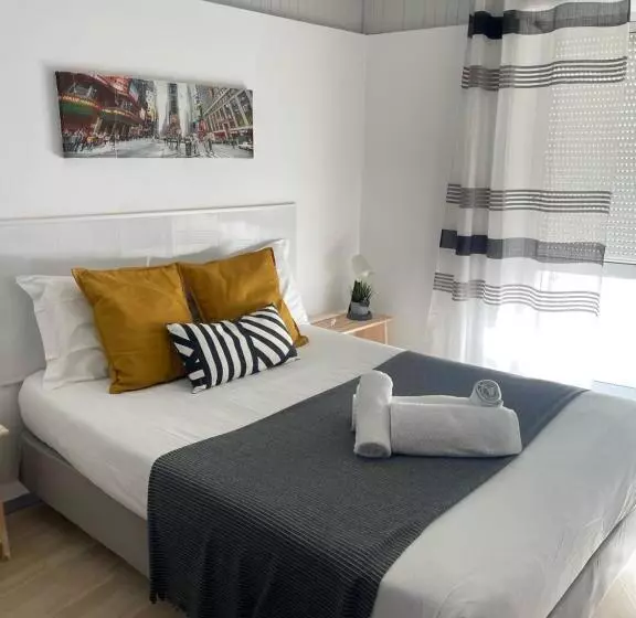 ペンション West Coast Peniche