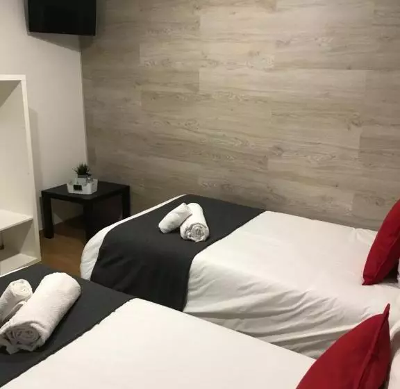 ペンション West Coast Peniche