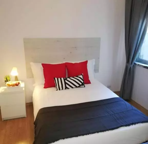 ペンション West Coast Peniche