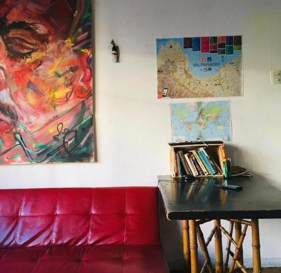 تختخواب و صبحانه Beer&beer