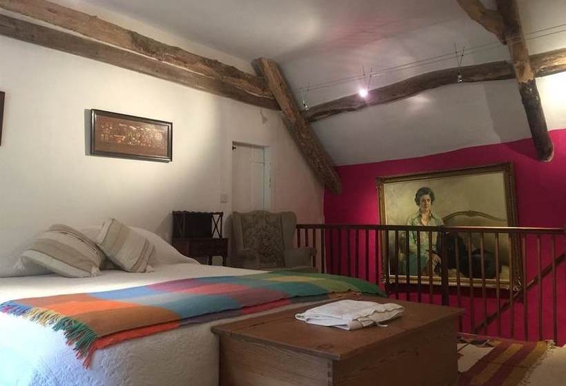 Bed and Breakfast Bowhayes Farm