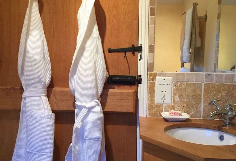 Bed and Breakfast Bowhayes Farm