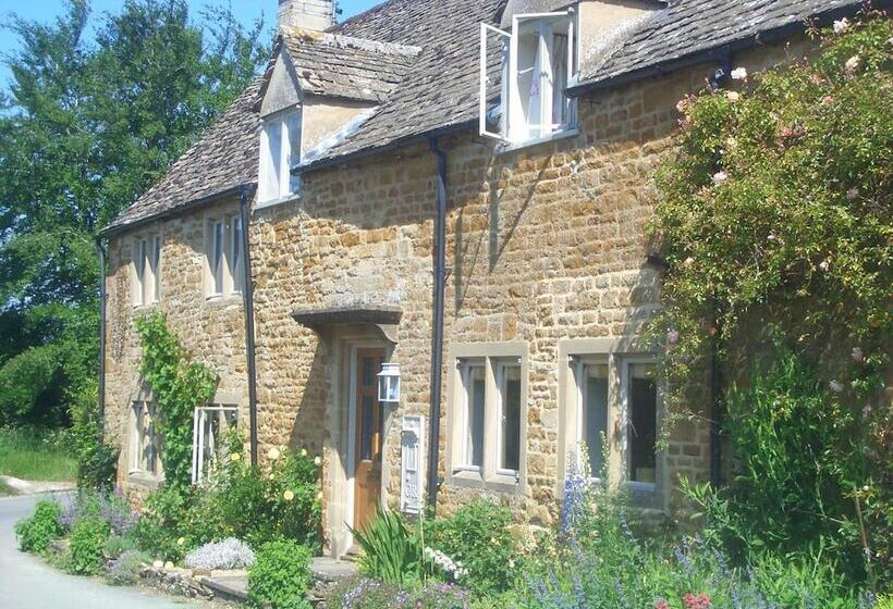 Bed and Breakfast The Old Post Office  Adlestrop