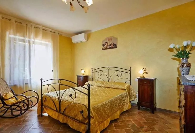 Hotelli Agriturismo Montecrespini