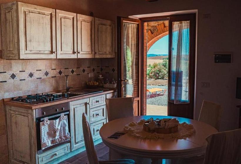 בית מלון כפרי Agriturismo Montecrespini