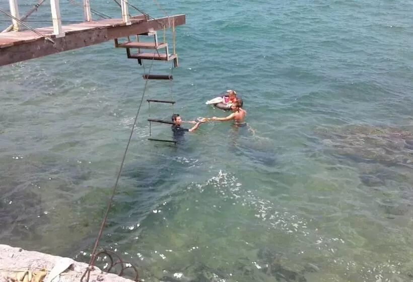 Hotelli Koh Sichang Unseen