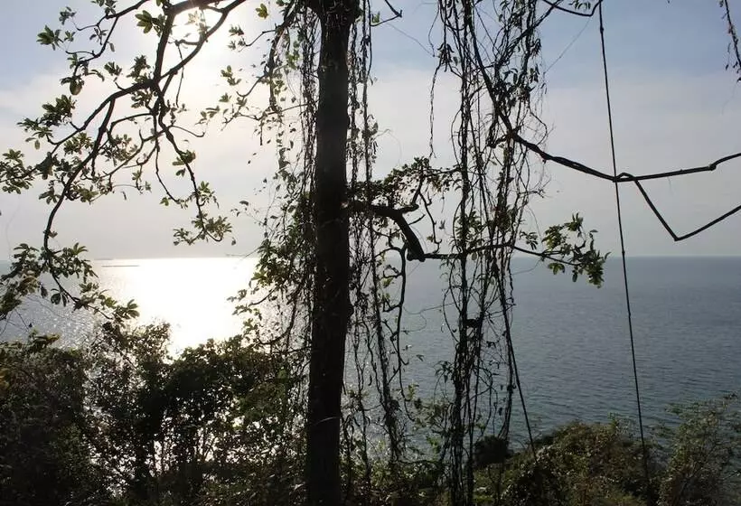 Hotelli Koh Sichang Unseen