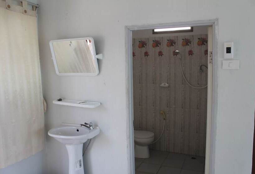 هتل Koh Sichang Unseen