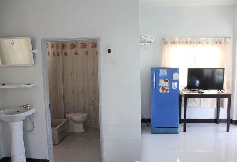 هتل Koh Sichang Unseen