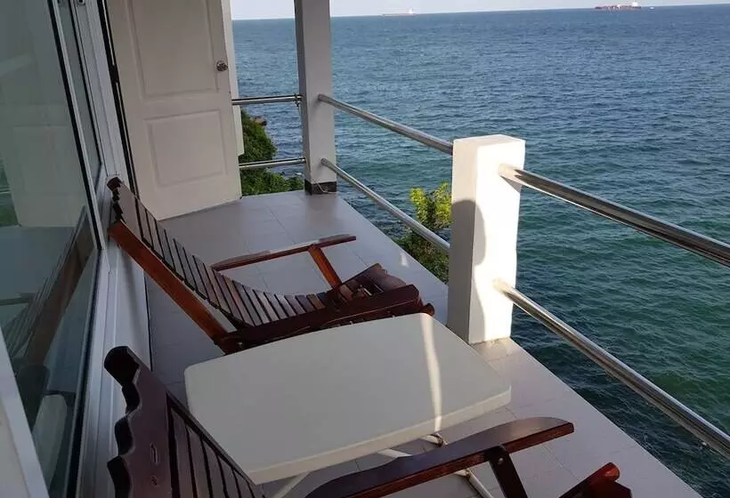 Hotelli Koh Sichang Unseen