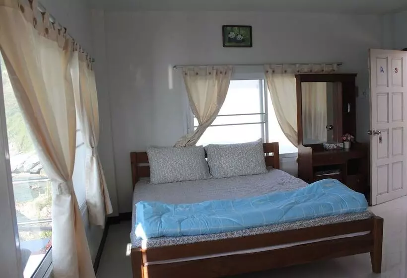 Hotelli Koh Sichang Unseen