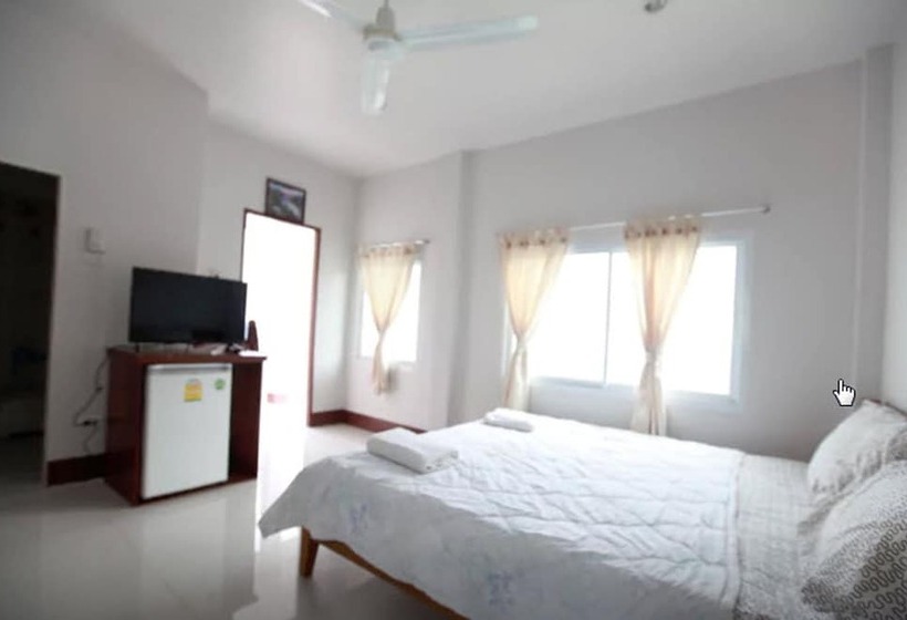 هتل Koh Sichang Unseen