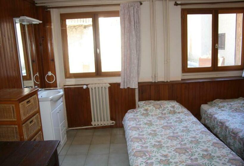 Отель Le Gîte Les Melezes