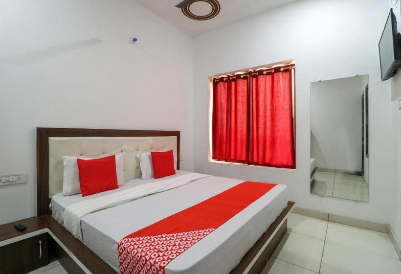 Hotel Oyo 65320 Surya