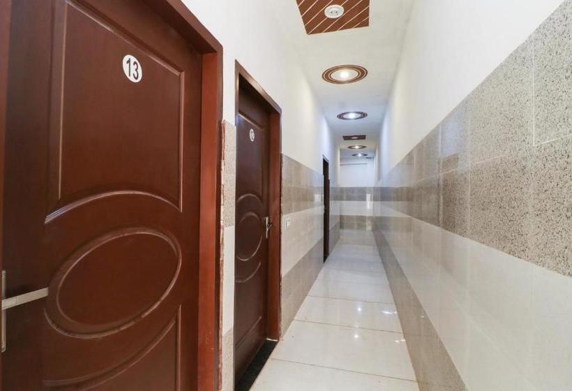 Hotel Oyo 65320 Surya