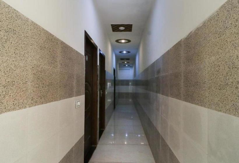 Hotel Oyo 65320 Surya