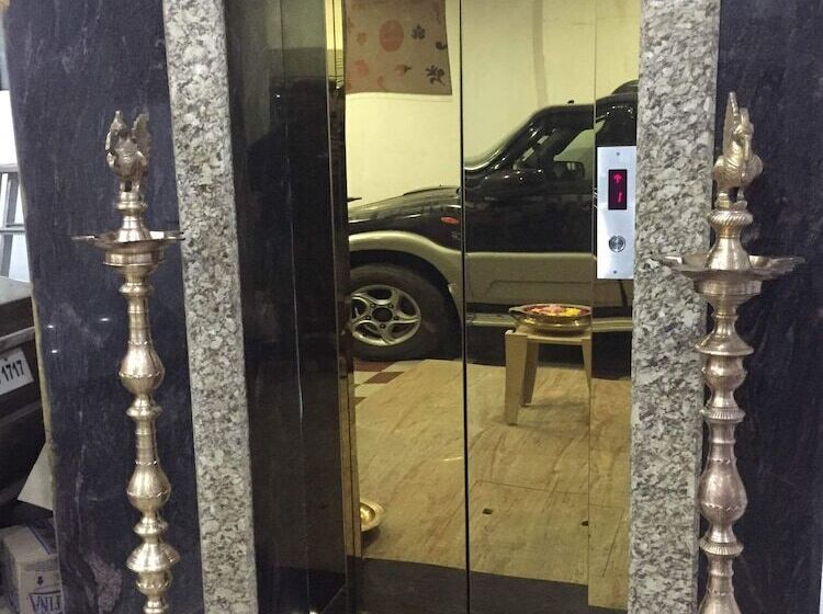 Hotell The Chennai Residency