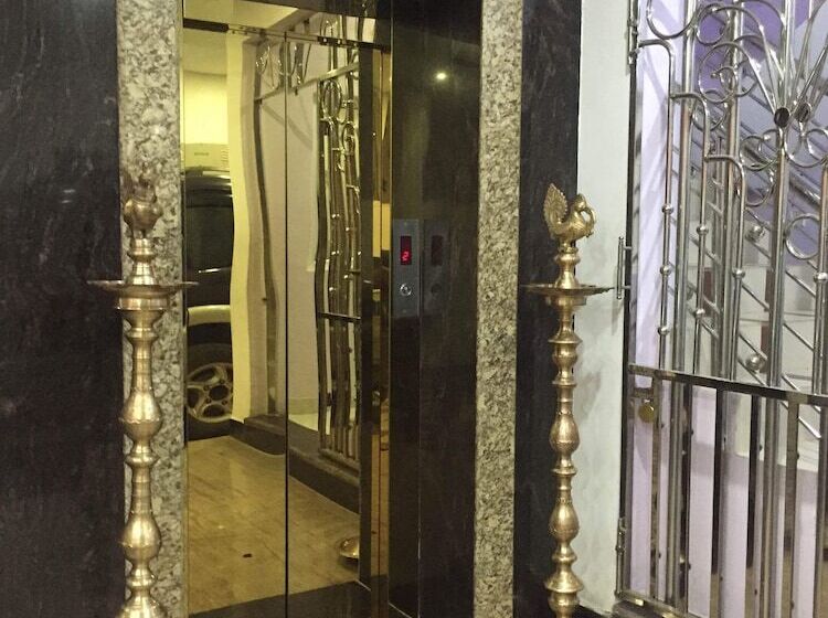 Hotell The Chennai Residency