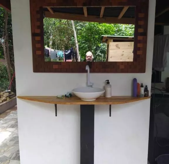 Kombi Hostel Camping