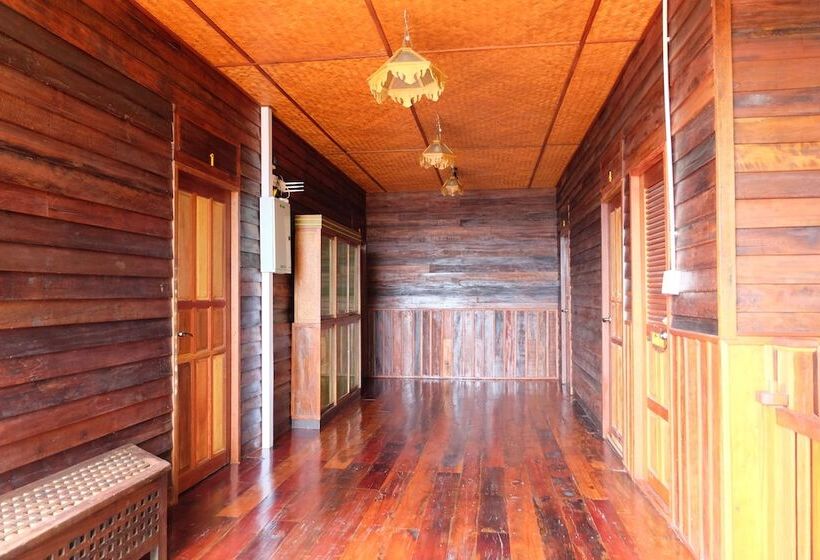 Pensão Baan Kun Tuad Ko Si Chang