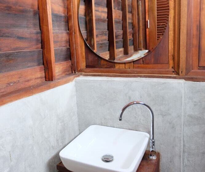 Pensão Baan Kun Tuad Ko Si Chang