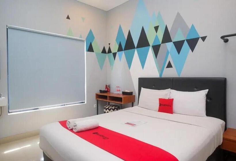 פנסיון Reddoorz Near Sindu Kusuma Edupark 3