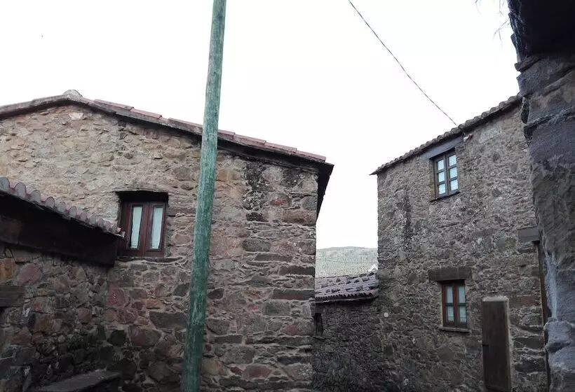 Retiro De Gondramaz
