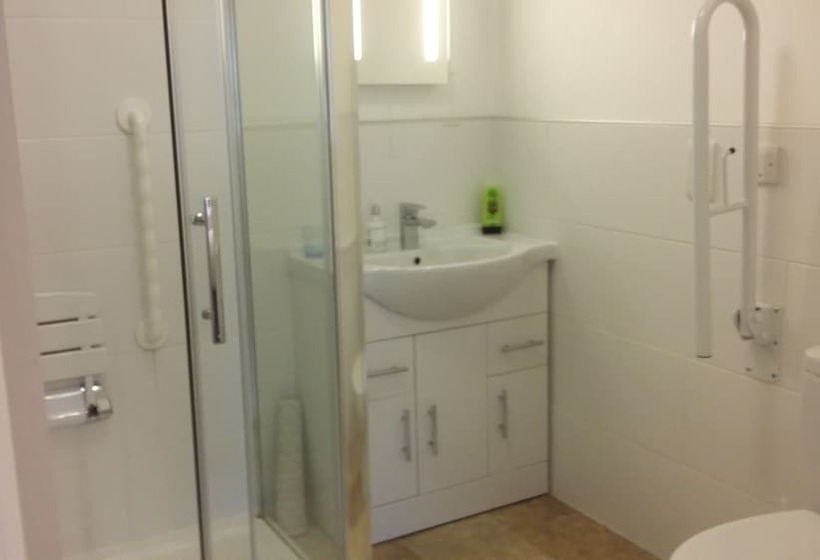 Tirah Bed And Breakfast